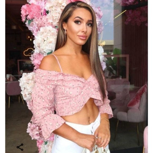 Pink Floral Print Long Sleeve Cold Shoulder Ruffle Crop Top - Picture 11 of 16
